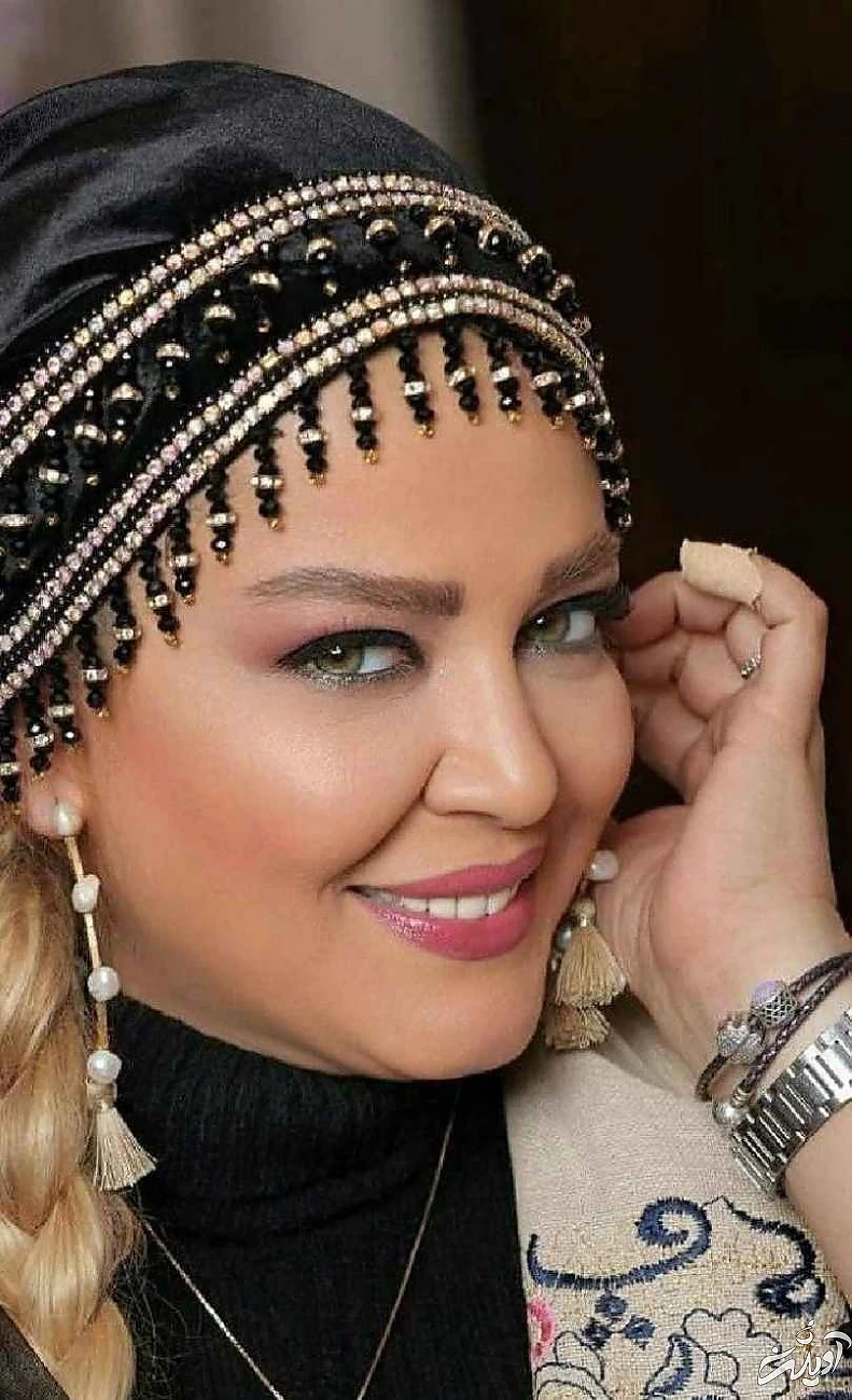 تمسخر لباس خز بهاره رهنما در جشن حافظ + عکس 